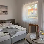 招待所 Roma 3*